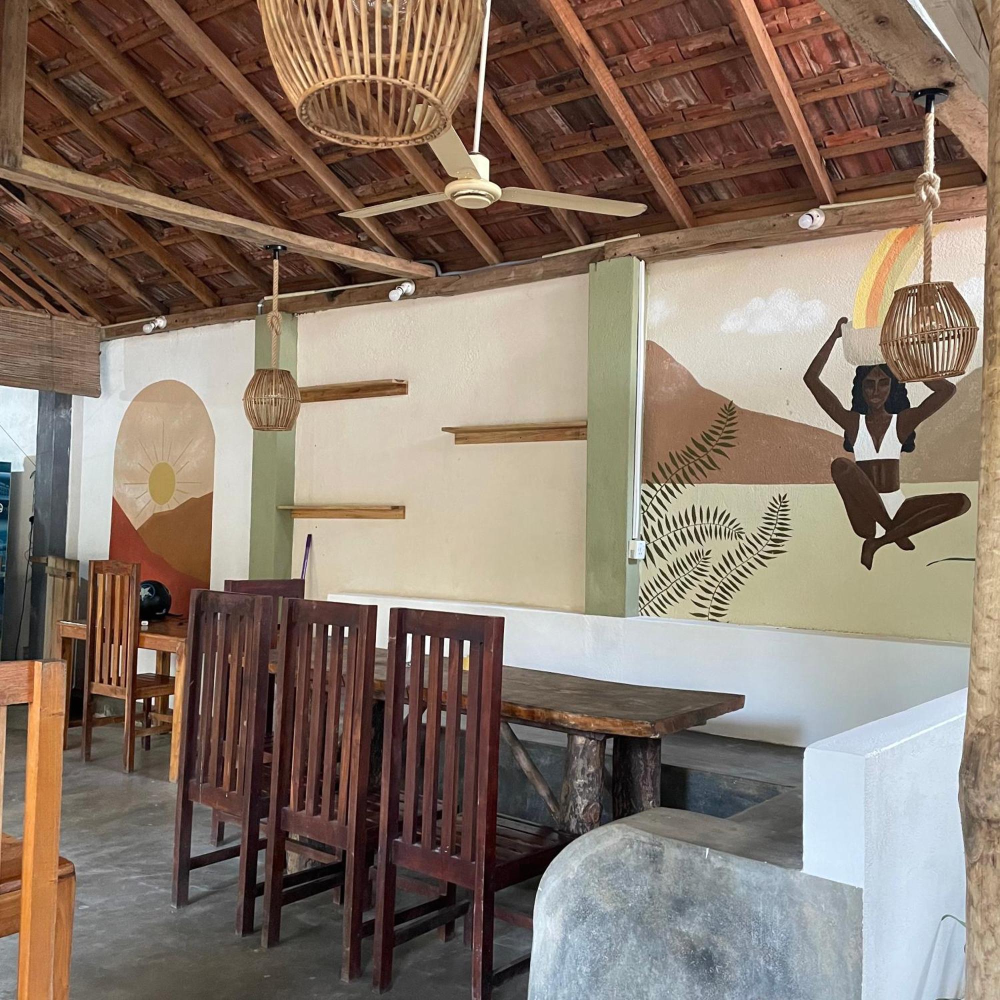 Albergue Agra Arugambay Arugam Bay Exterior foto