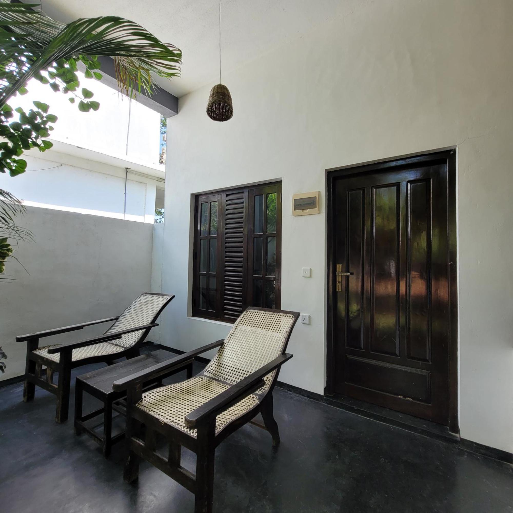 Albergue Agra Arugambay Arugam Bay Exterior foto