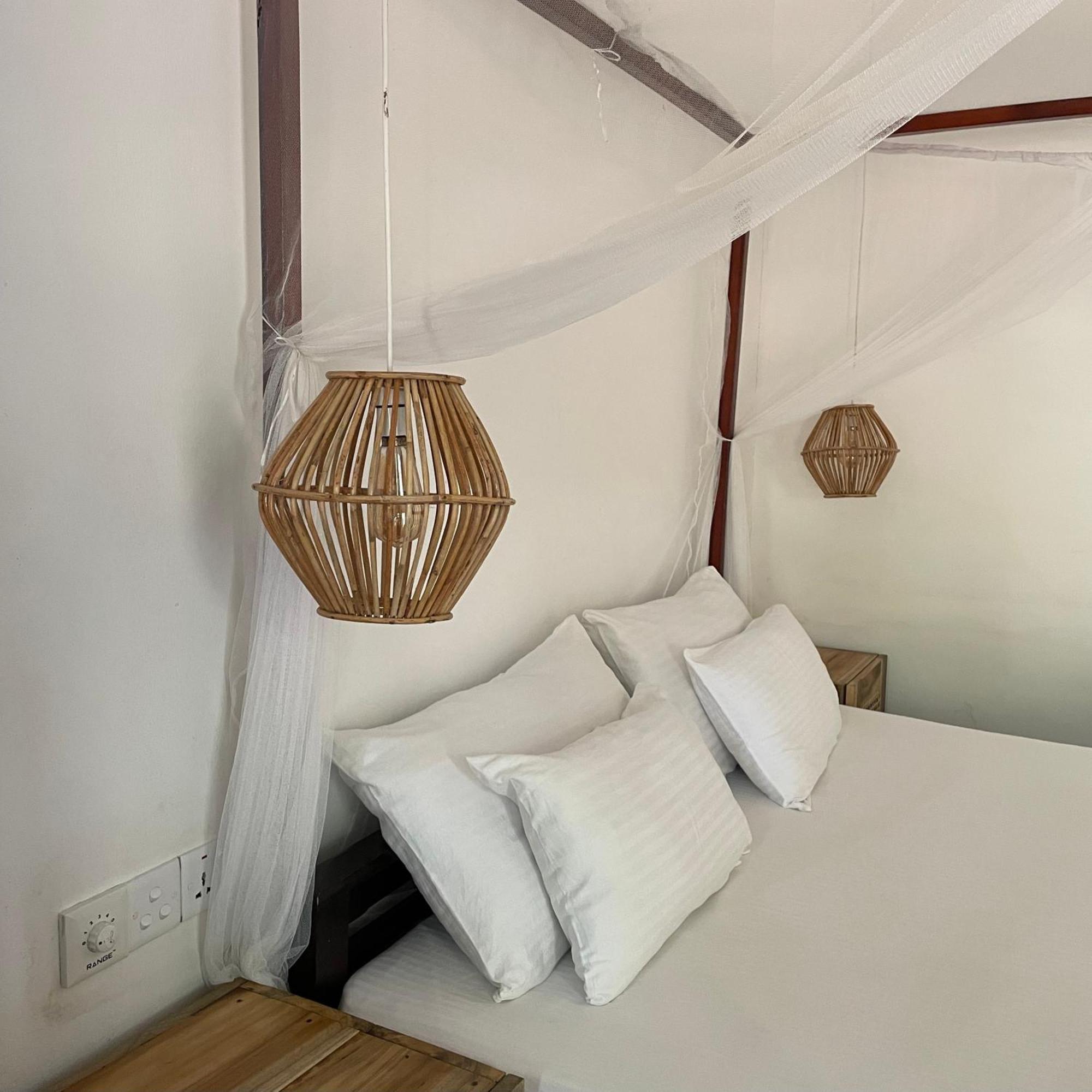 Albergue Agra Arugambay Arugam Bay Exterior foto
