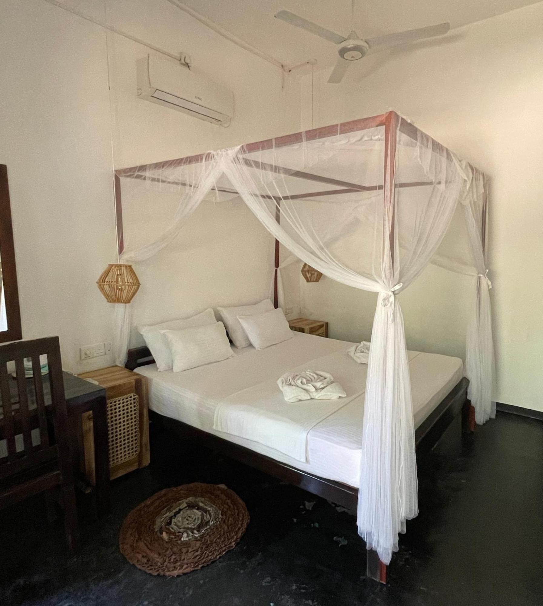 Albergue Agra Arugambay Arugam Bay Exterior foto