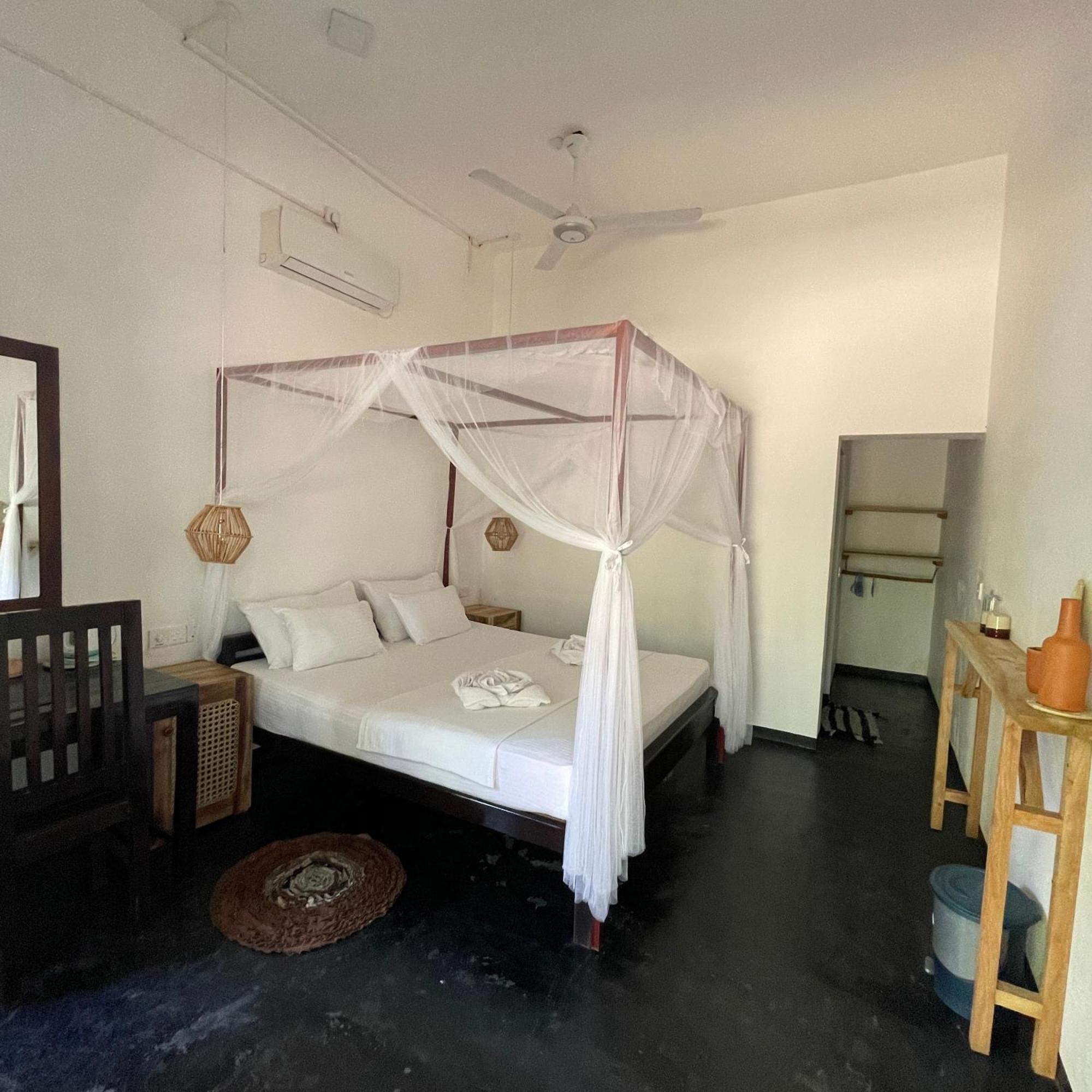 Albergue Agra Arugambay Arugam Bay Exterior foto