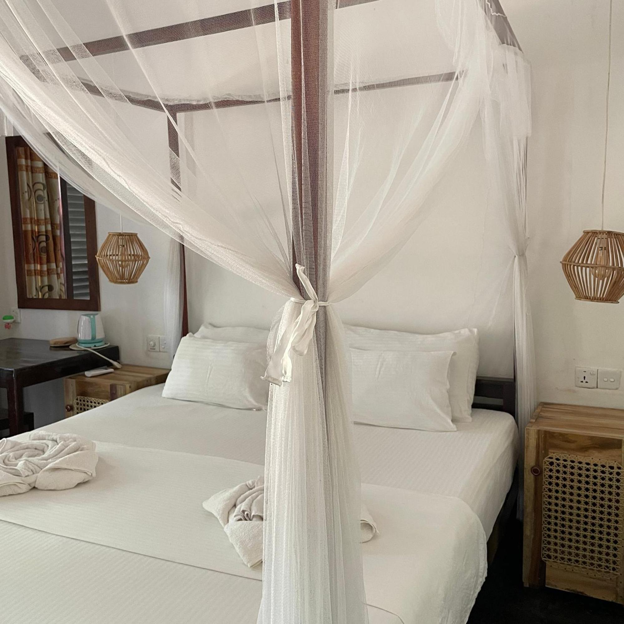 Albergue Agra Arugambay Arugam Bay Exterior foto